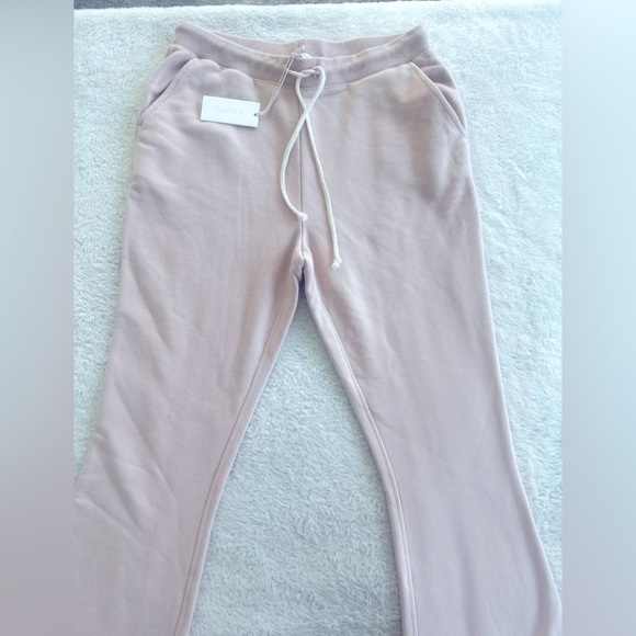 Z Supply Shane Pink Flare Sweatpants M Cozy Lounge Pants French Terry NEW - Picture 4 of 16